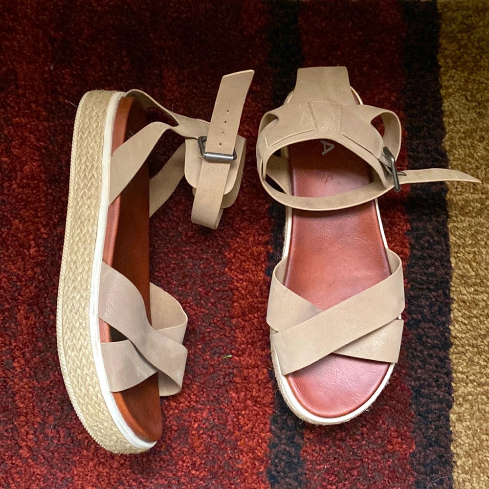 MIA sandals